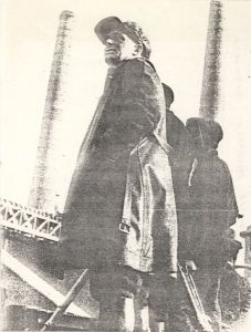 Vertov bei Dreharbeiten zu "Ėntuziazm"