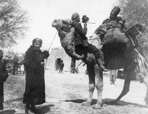 Surenskij bei Dreharbeiten zu "Tri pesni o Lenine"