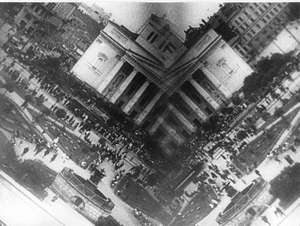 Bol'šoj-Theater stürzt ein