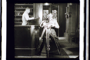 Kaufman filmt Lift, kurbelt