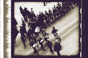 Pionierumzug mit Orchester im Vordergrund Motiv 1