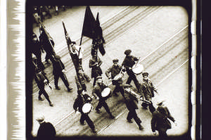 Pionierumzug mit Orchester im Vordergrund Motiv 3