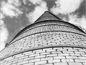 Turm in der Untersicht